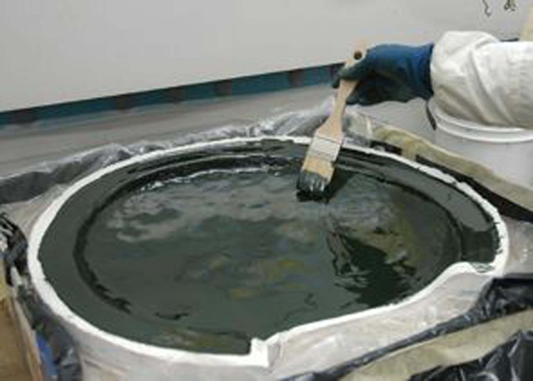 Preparazione del supporto in resina